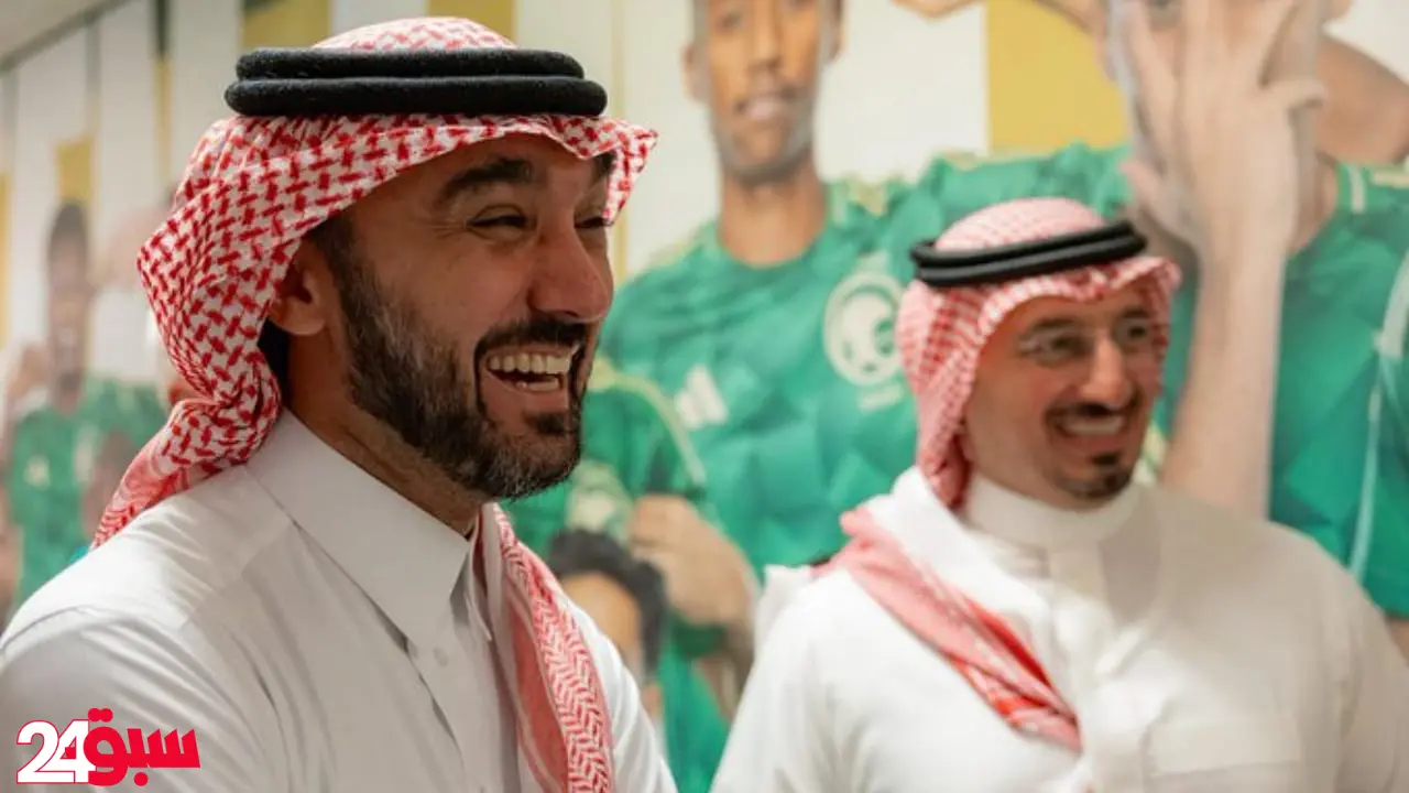 وزير الرياضة يشعل حماس نجوم الأخضر باحتفال خاص بعد الفوز على إندونيسيا